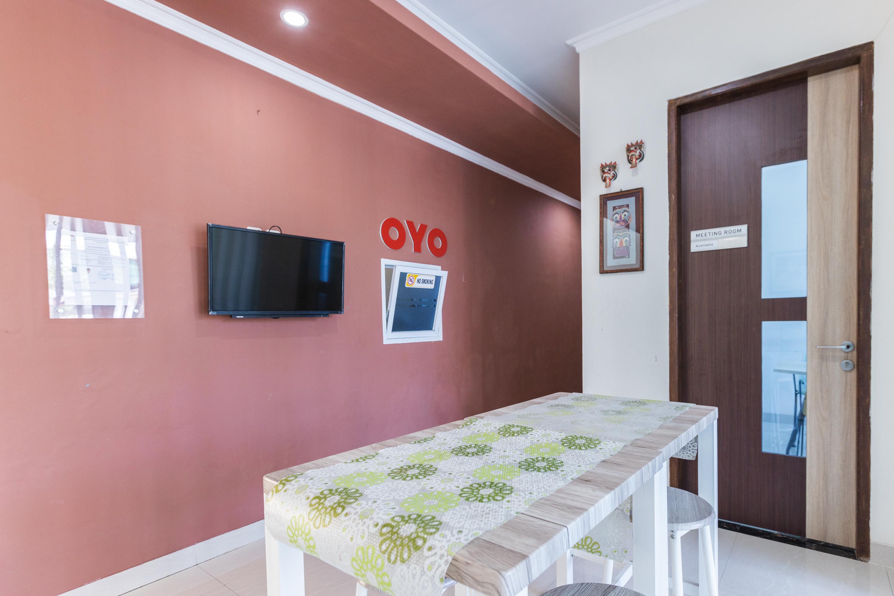 OYO 1975 Bale Ikite Hotel Makassar Exterior foto