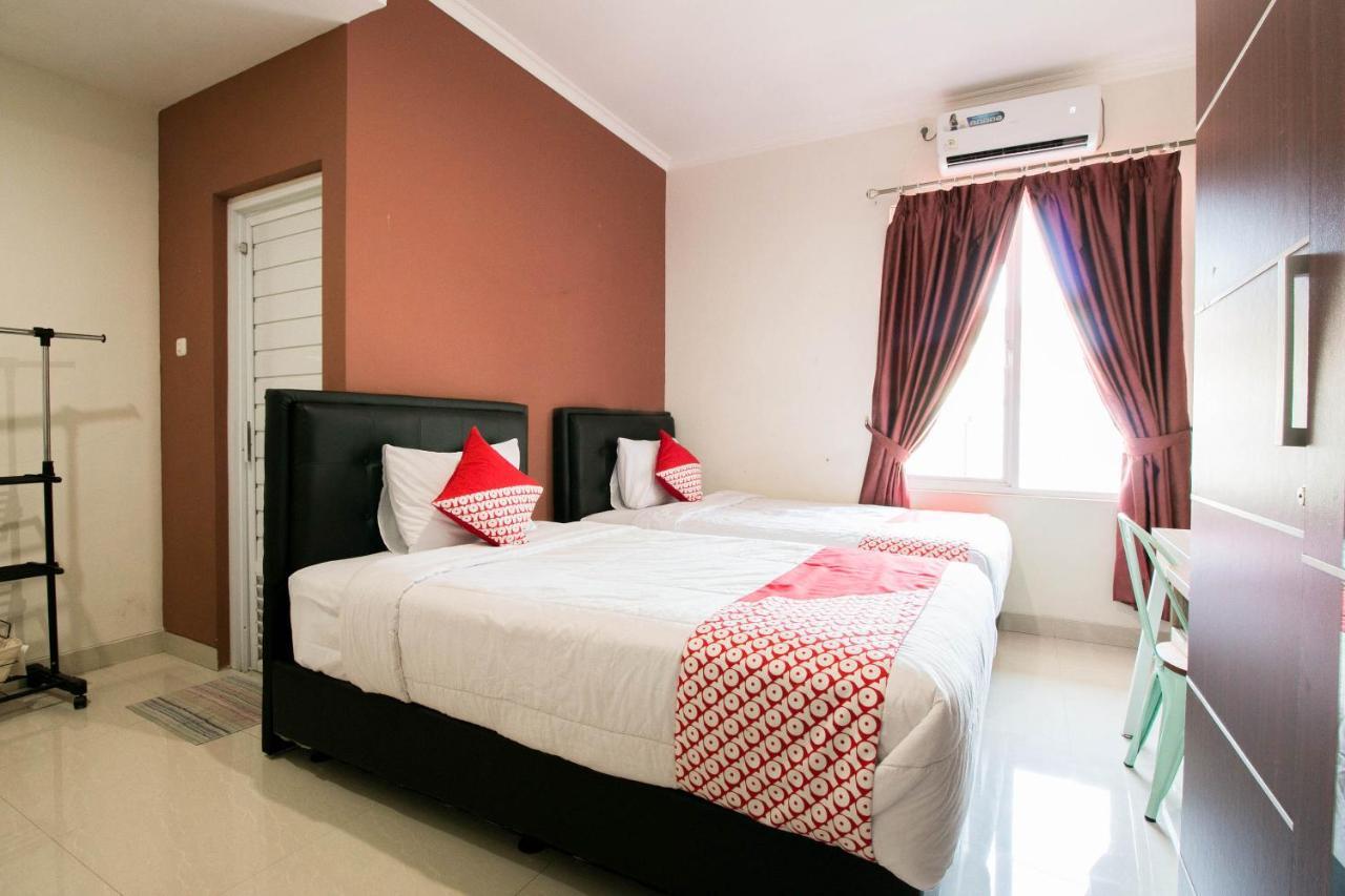 OYO 1975 Bale Ikite Hotel Makassar Exterior foto